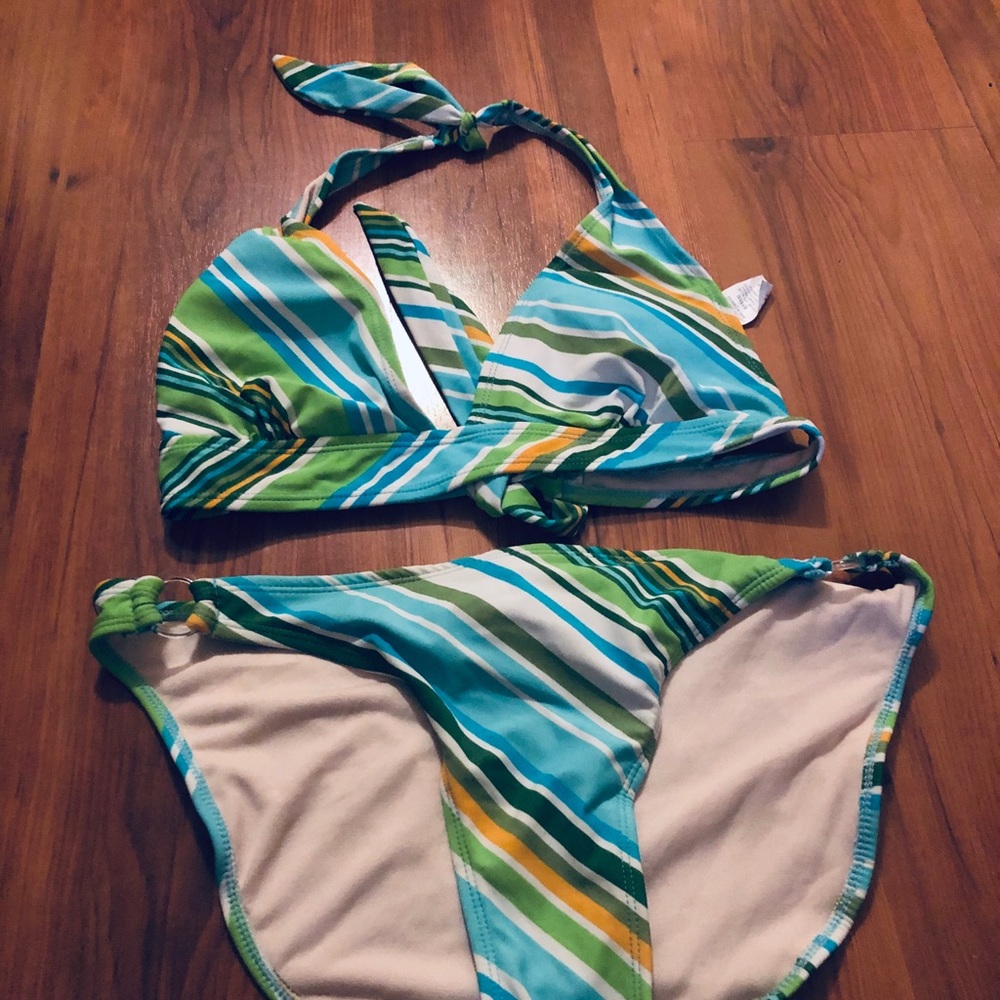 Striped Two-Piece (L)